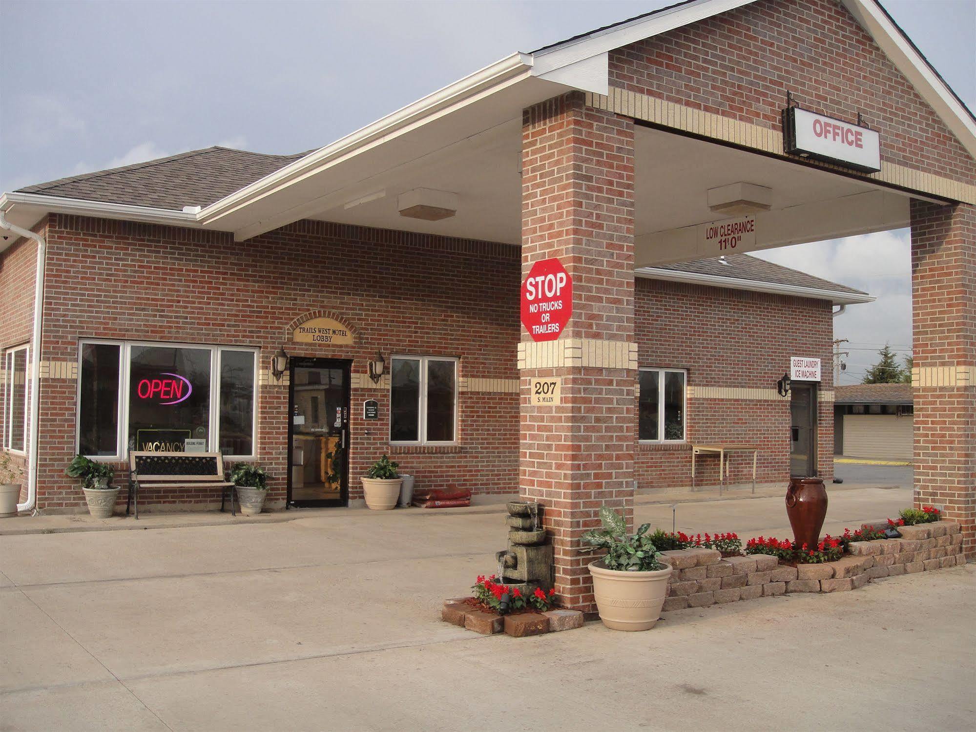 Trails West Motel South Hutchinson Ngoại thất bức ảnh