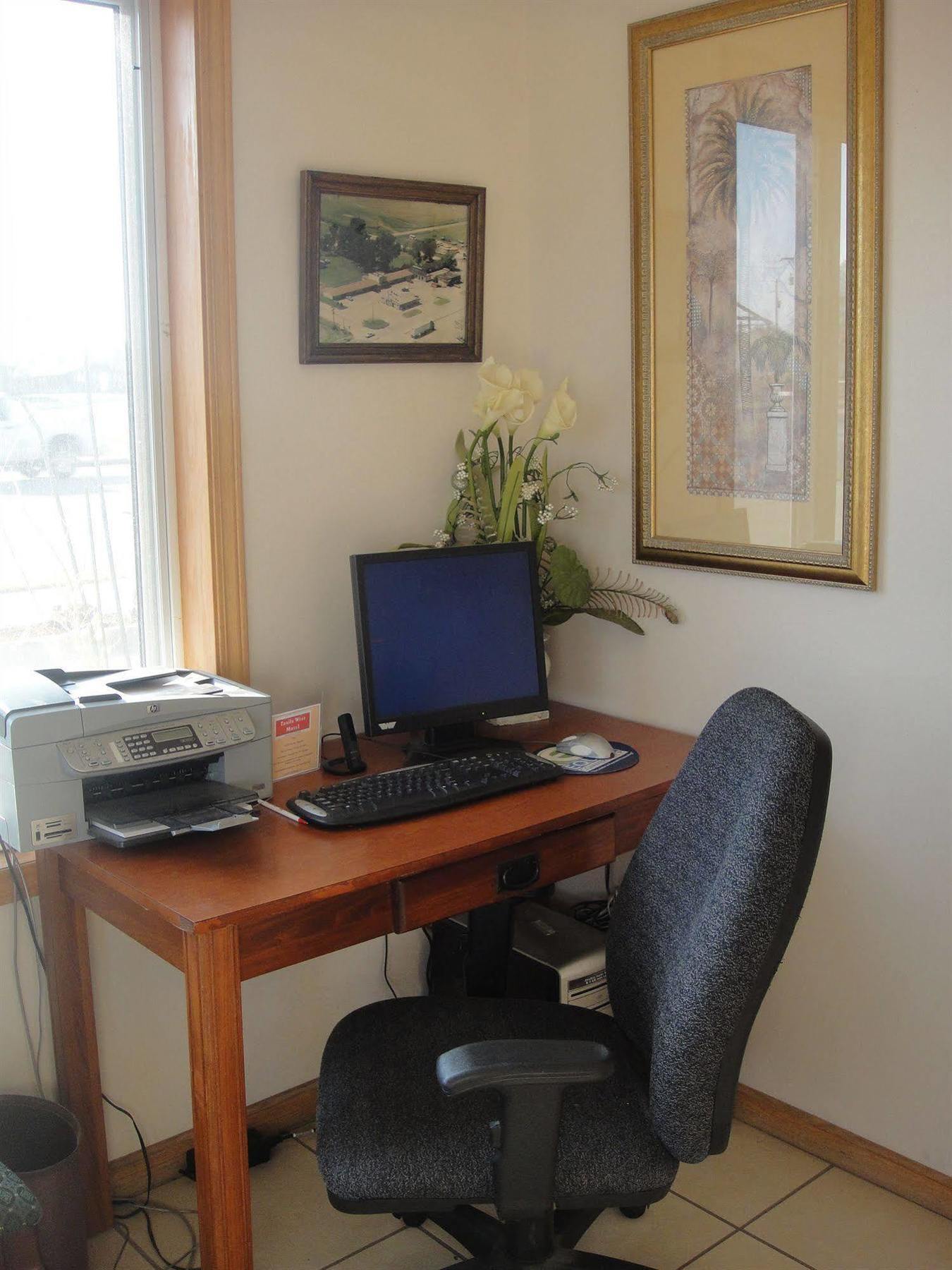 Trails West Motel South Hutchinson Ngoại thất bức ảnh
